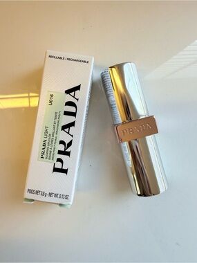 Prada Light Refillable Glowing Lip Oil Stick in Rose U016 Bubblegum Pink